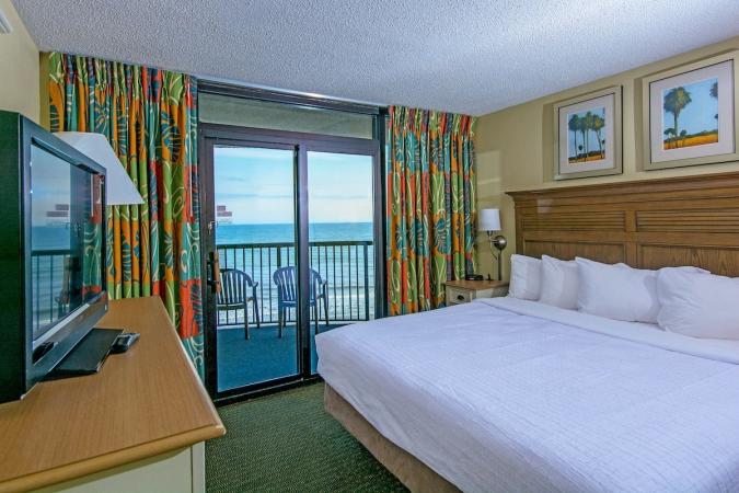 Compass Cove - 3 Bedroom Oceanview Condo