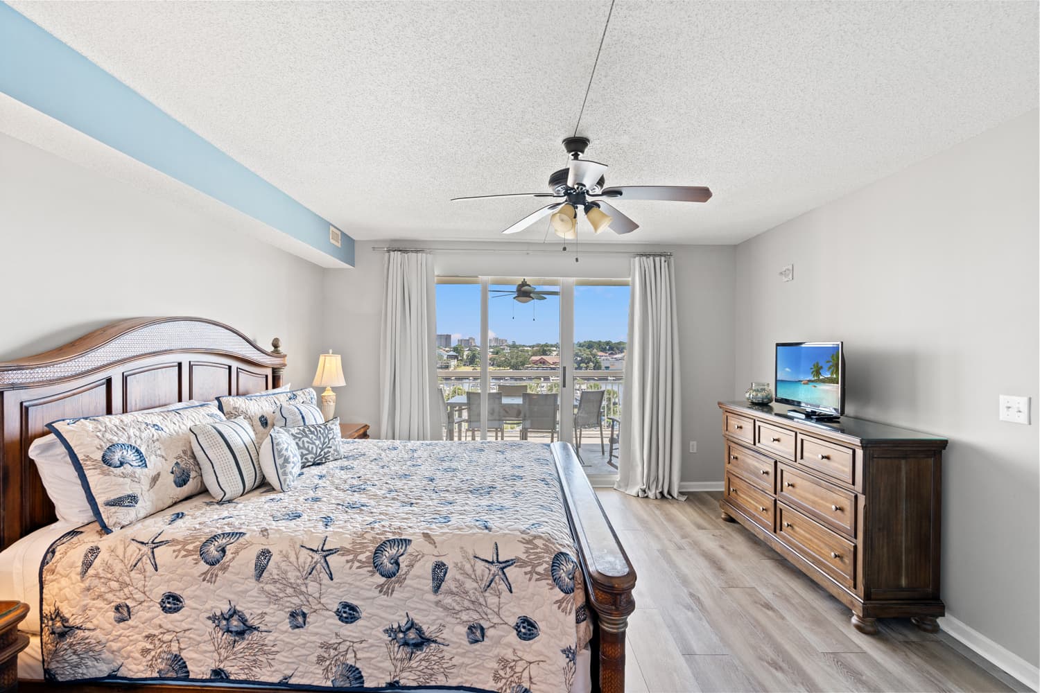 Barefoot North Tower - 504