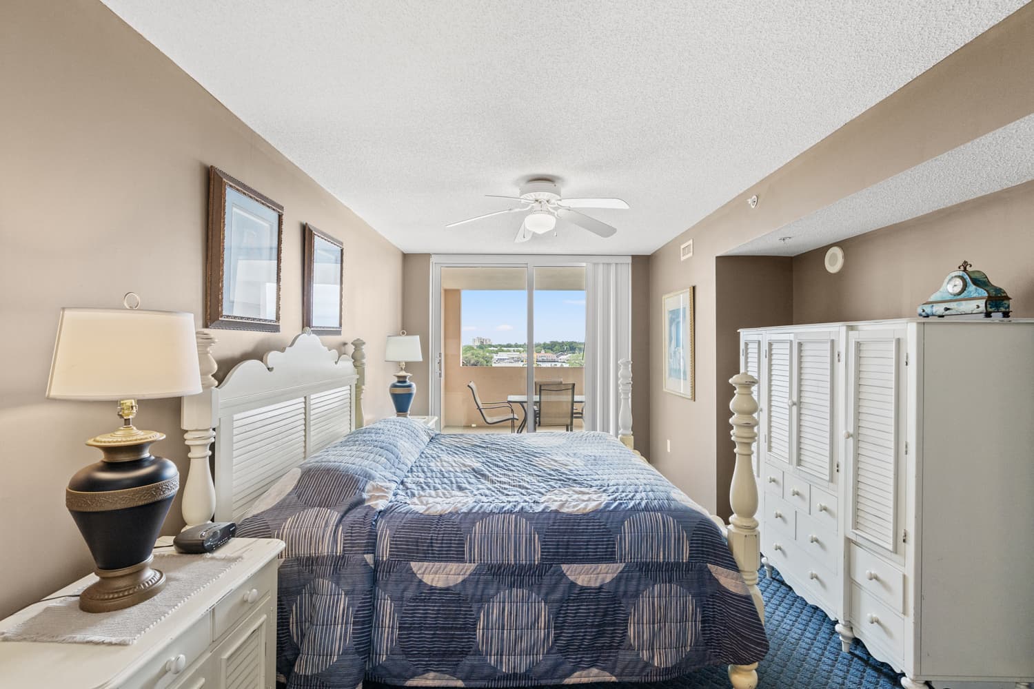 Barefoot North Tower - 609