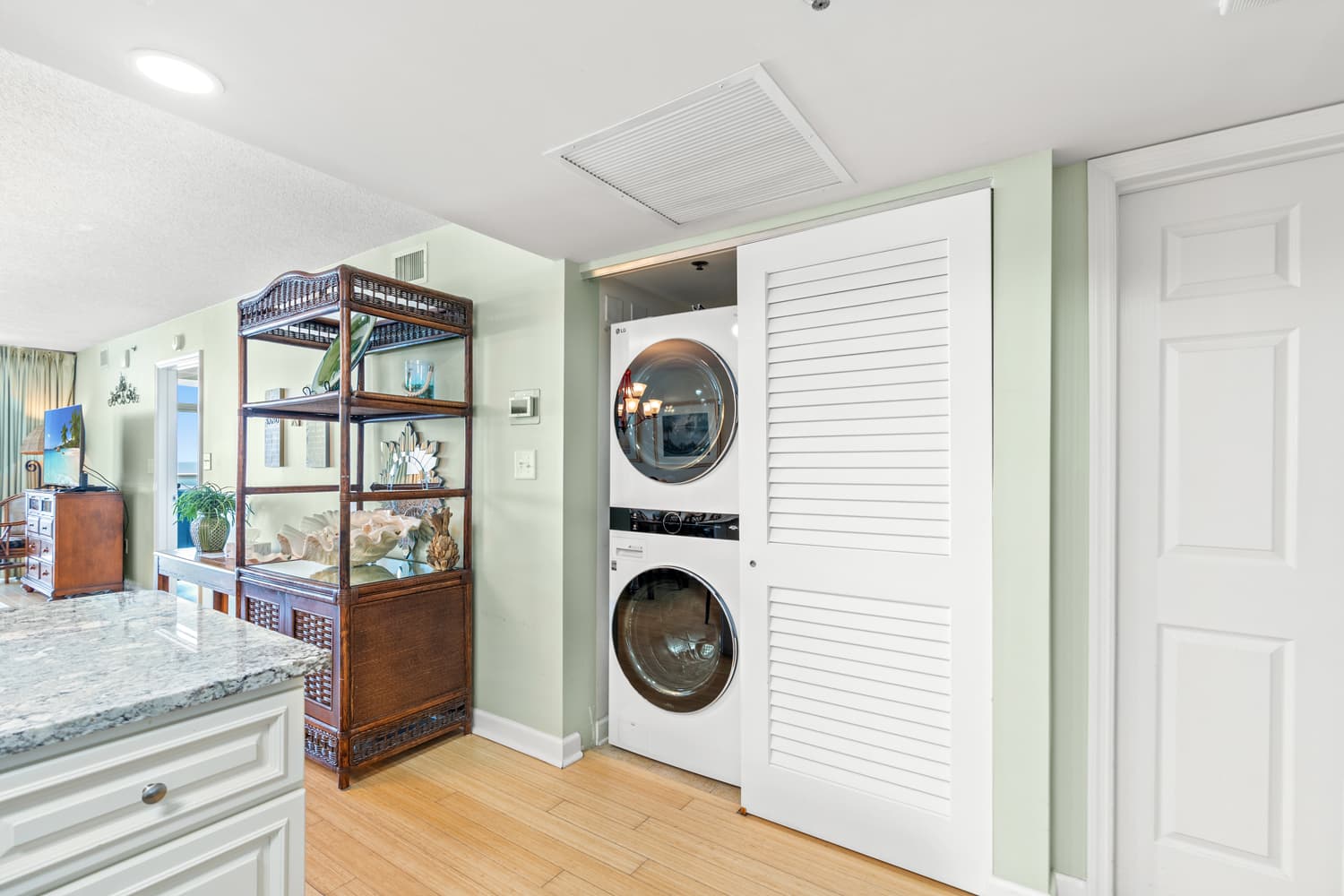 Bluewater Keyes - 703