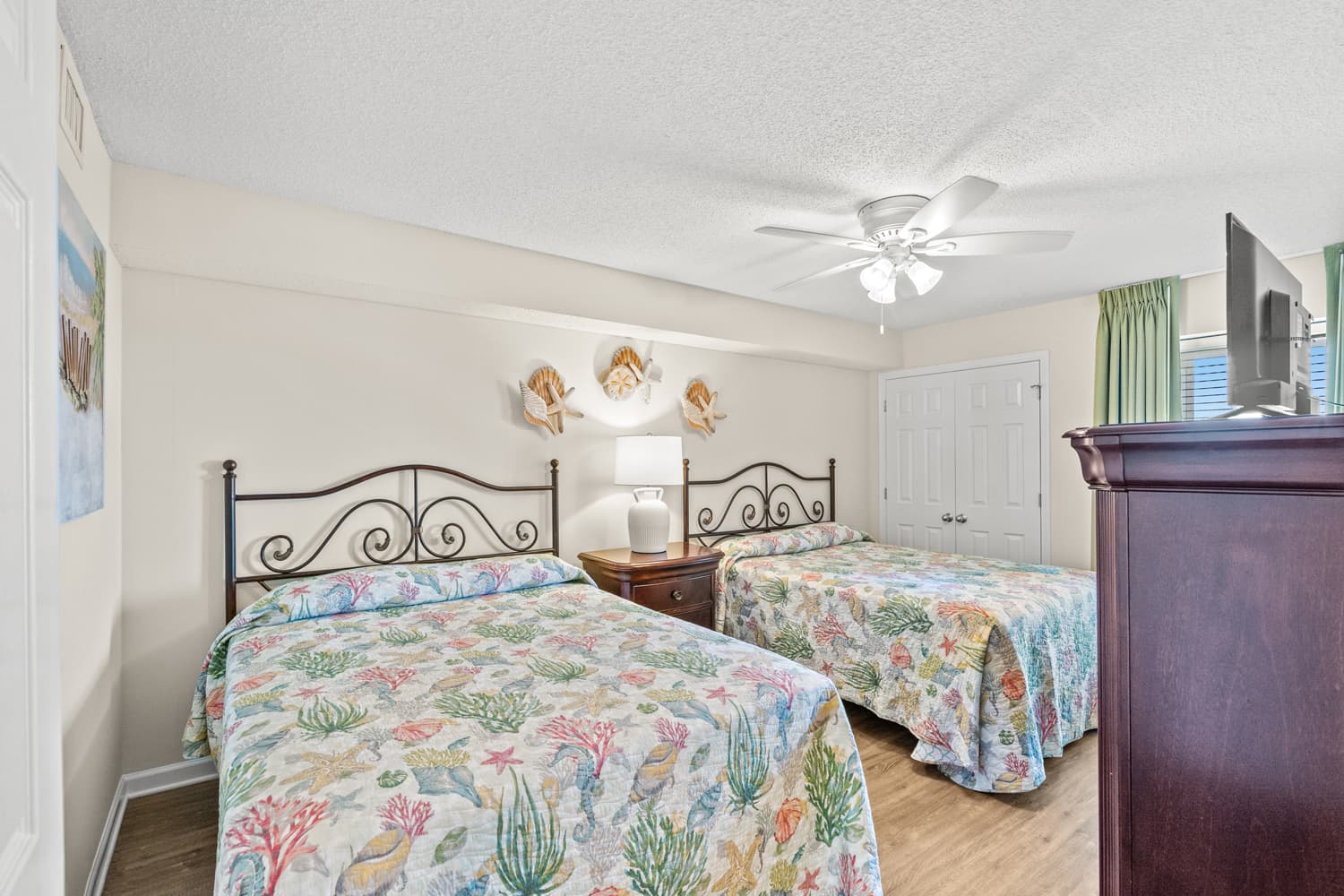 Crescent Shores - S 1008