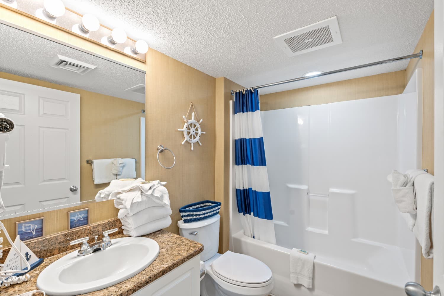 Crescent Shores - N 102