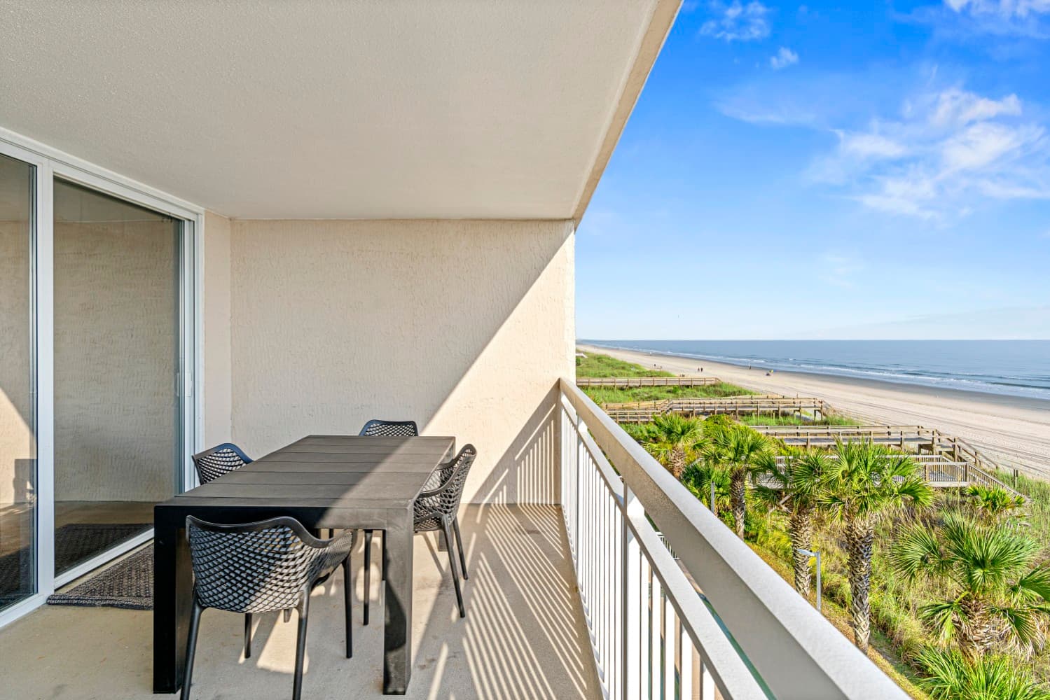 Crescent Shores - N 303