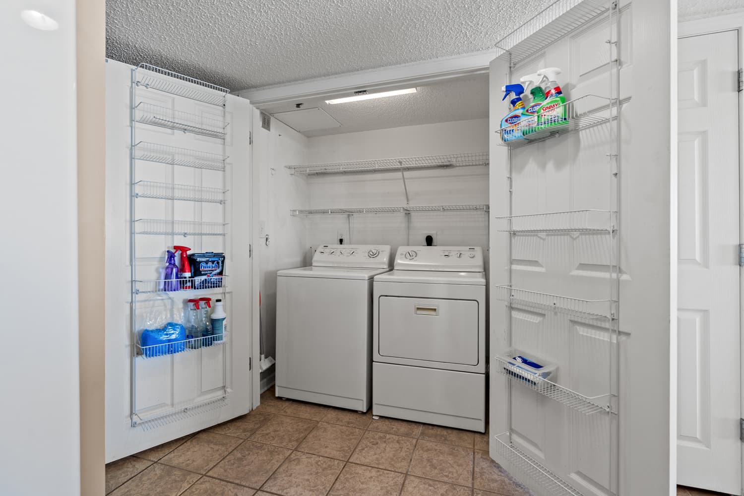 Crescent Shores - N 403