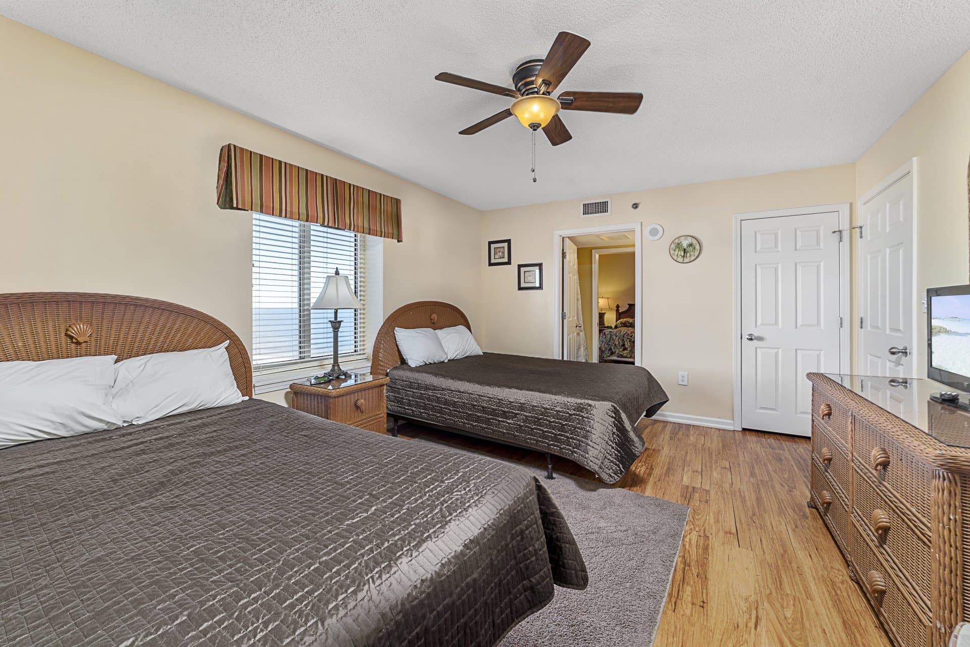 Crescent Shores - N 1101